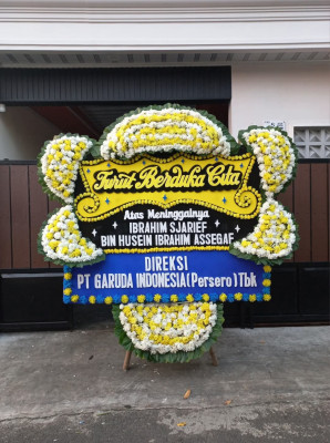 Papan Bunga Duka di Lolu Selatan